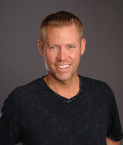 Bryan Thayer Headshot